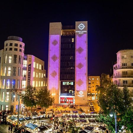 Herbert Samuel Kudüs Dış mekan fotoğraf The building at night